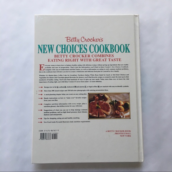 Betty Crocker's New Choices Cookbook Hardcover 1993 Vintage - Picture 2 of 4